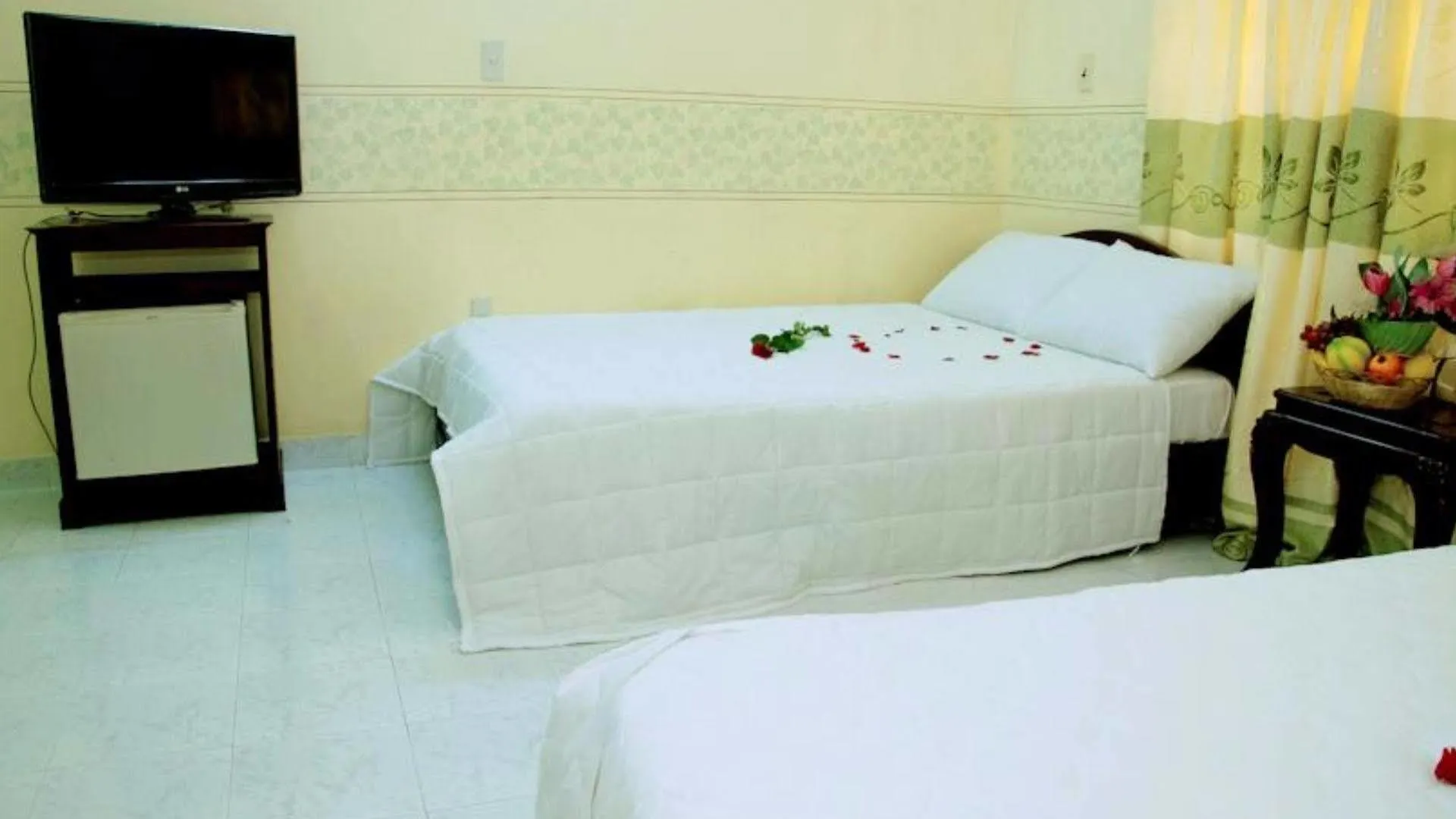 Thien Ma Hotel Nha Trang 2*,